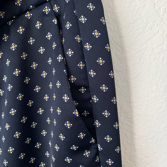 Banana Republic Navy Avery Print Cropped Pant - Picture 7 of 11